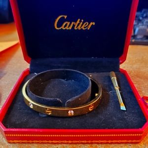 Cartier love bracelet 4 diamonds